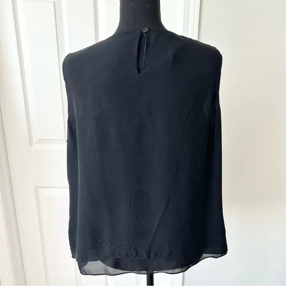 Rena Rowan Pure Silk Embroidery Sleeveless Blouse - Picture 3 of 15